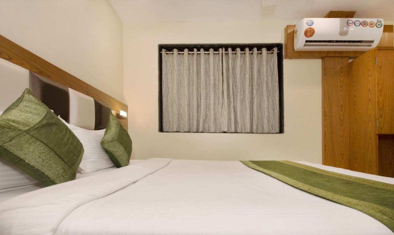 Hotel Residency Park Мумбаи Экстерьер фото